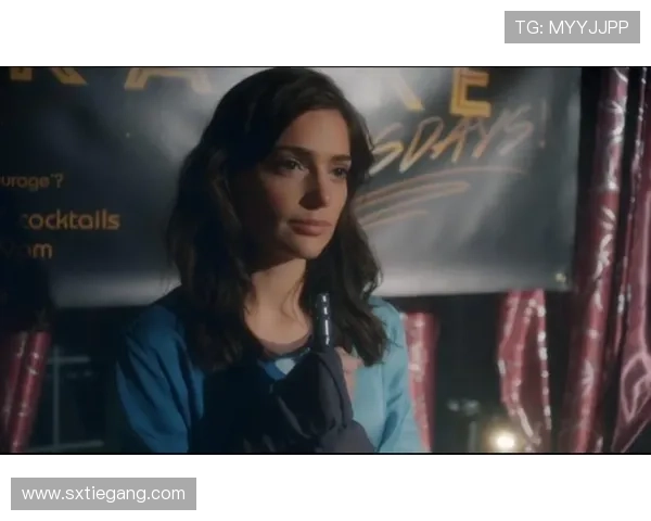 寒冬中的科技冷讽：重温《黑镜：圣诞特别篇》的别样温情